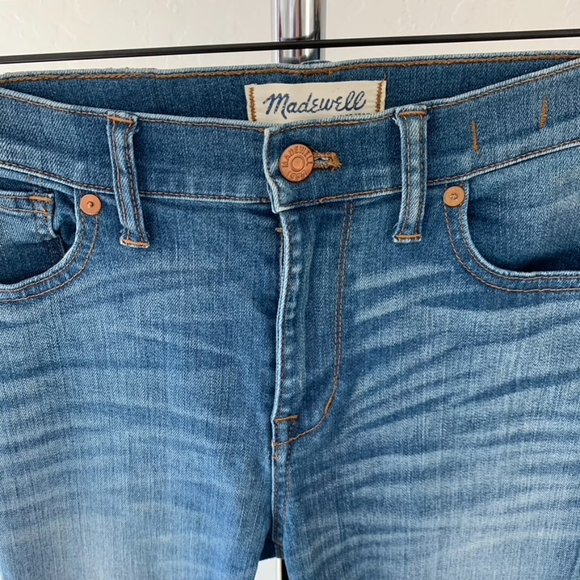 Madewell Jeans 9" High Riser Skinny Jeans in Thom Wash | 27 - Picture 3 of 11